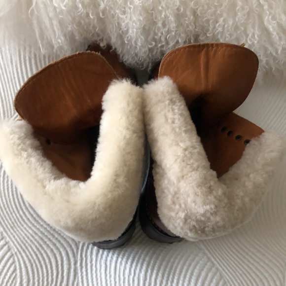 NWT SABRINA TACH Suede Boots - Picture 4 of 7